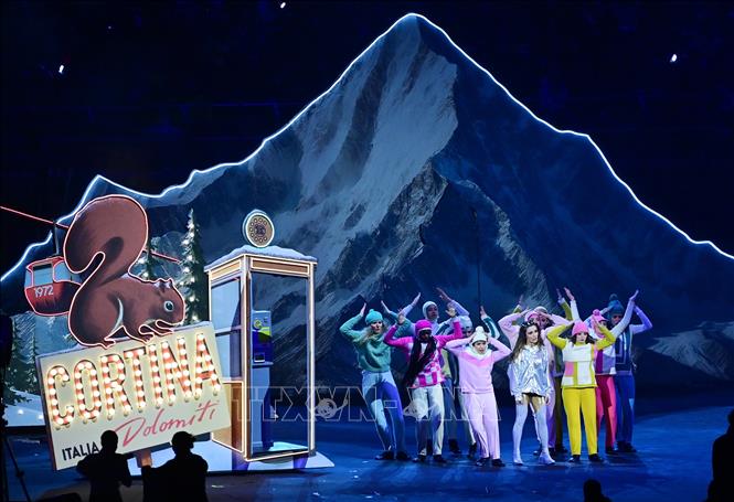 Nghệ sĩ biểu diễn tại lễ khai mạc Olympic mùa Đông Milan-Cortina 2026 ở Milan, Italy, ngày 6/2/2026. Ảnh: THX/TTXVN