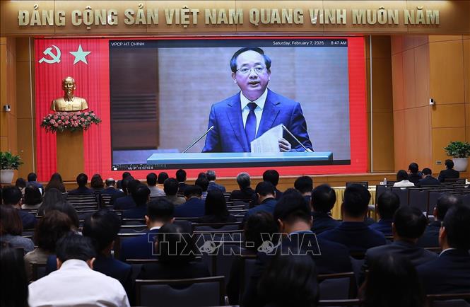 Các đại biểu dự Hội nghị toàn quốc nghiên cứu, học tập, quán triệt và triển khai thực hiện Nghị quyết Đại hội XIV của Đảng tại điểm cầu Chính phủ. Ảnh: Dương Giang – TTXVN
