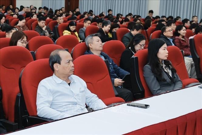 Các đại biểu dự Hội nghị, trực tuyến tại điểm cầu trụ sở Thông tấn xã Việt Nam (Hà Nội). Ảnh: Minh Quyết - TTXVN