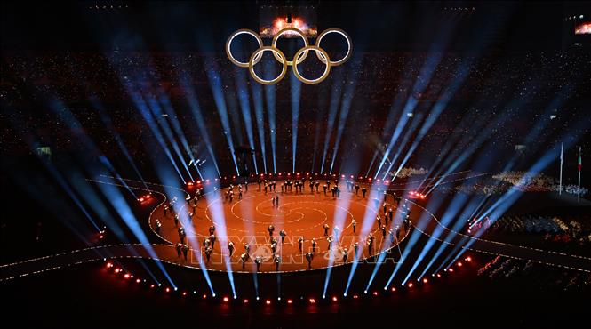 Quang cảnh lễ khai mạc Olympic mùa Đông Milan-Cortina 2026 ở Milan, Italy, ngày 6/2/2026. Ảnh: THX/TTXVN