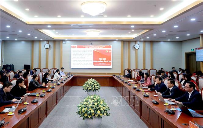 Điểm cầu Trung tâm Hành chính tỉnh Sơn La kết nối trực tuyến đến Hội nghị toàn quốc nghiên cứu, học tập, quán triệt và triển khai thực hiện Nghị quyết Đại hội XIV của Đảng. Ảnh: Quang Quyết - TTXVN