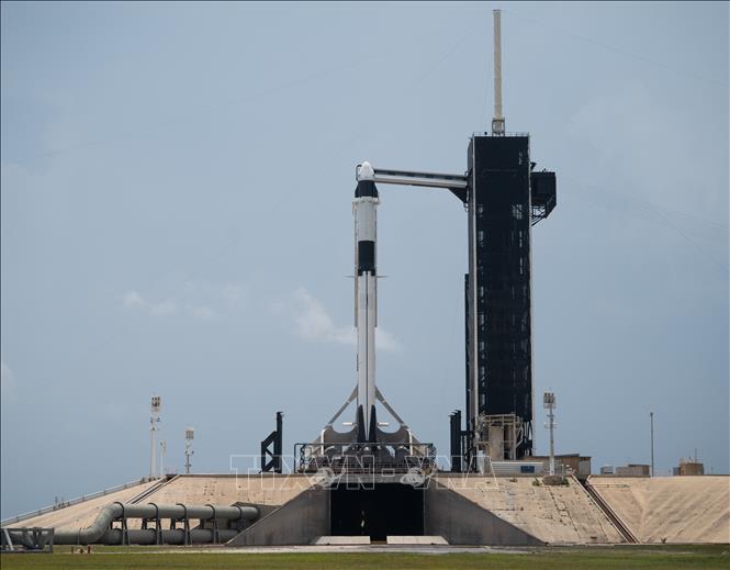 (Tư liệu) Tên lửa đẩy Falcon 9 của SpaceX tại Trung tâm vũ trụ Kennedy ở Florida, Mỹ. Ảnh: THX/TTXVN