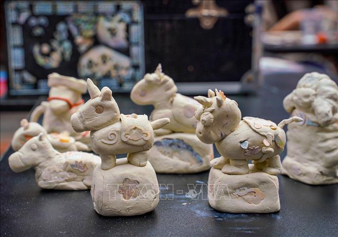 Các sản phẩm sáng tạo theo chủ đề 