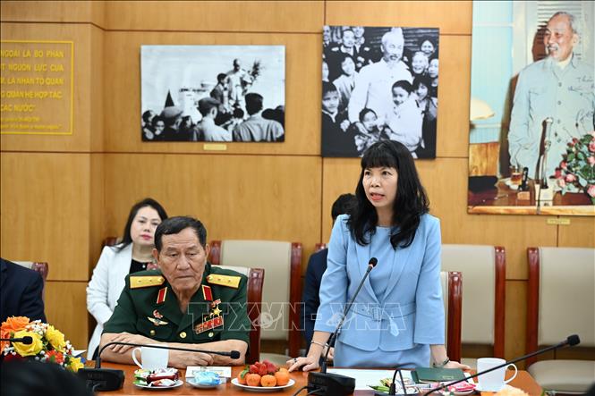 Đại sứ Phạm Thị Kim Hoa, Phó Chủ nhiệm Ủy ban Nhà nước về người Việt Nam ở nước ngoài, Bộ Ngoại giao phát biểu tại buổi giao lưu. Ảnh: TTXVN phát