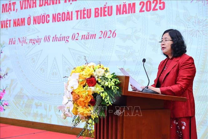 Đồng chí Bùi Thị Minh Hoài, Chủ tịch Uỷ ban Trung ương MTTQ Việt Nam phát biểu. Ảnh: Minh Đức – TTXVN