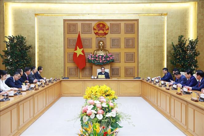 Thủ tướng Phạm Minh Chính tiếp Đại sứ Trung Quốc tại Việt Nam Hà Vĩ. Ảnh: Dương Giang-TTXVN 