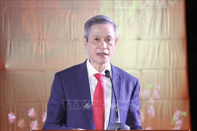 Đại sứ Việt Nam tại Campuchia Nguyễn Minh Vũ phát biểu chúc mừng năm mới tại chương trình Xuân Quê hương 2026. Ảnh: Quang Anh – PV TTXVN tại Campuchia. 