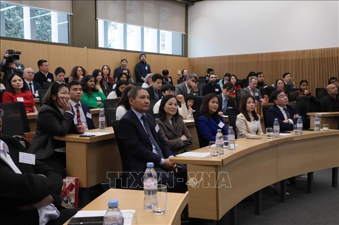 Các đại biểu dự hội nghị. Ảnh: Phong Hà - PV TTXVN tại Anh