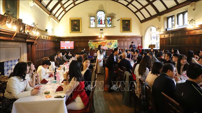 Các đại biểu tham dự lễ hội Tết nguyên đán Bính Ngọ 2026. Ảnh: Phong Hà - PV TTXVN tại Anh