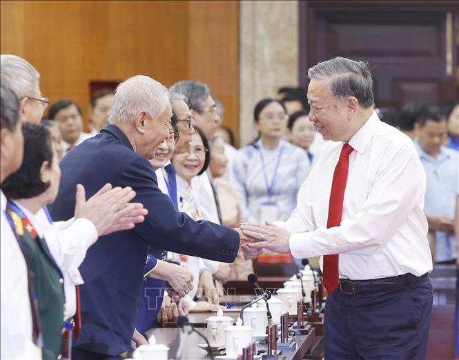 Tổng Bí thư Tô Lâm thăm, chúc Tết Đảng bộ, chính quyền và Nhân dân Thành phố Hồ Chí Minh. Ảnh: Thống Nhất – TTXVN