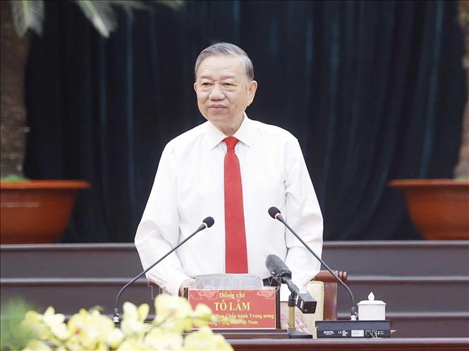 Tổng Bí thư Tô Lâm chúc Tết Đảng bộ, chính quyền và Nhân dân Thành phố Hồ Chí Minh. Ảnh: Thống Nhất – TTXVN
