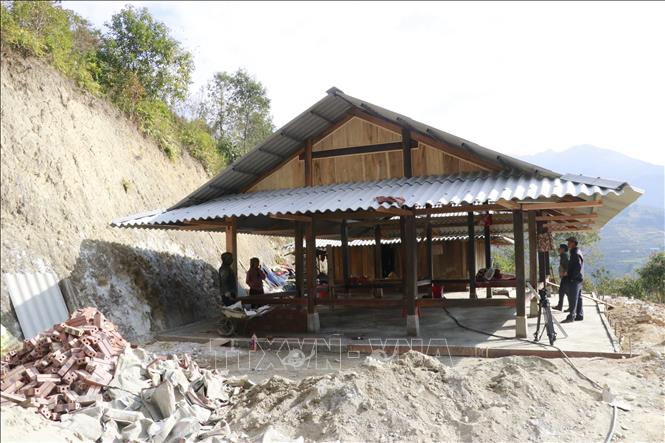 Những ngôi nhà mới sau khi hoàn thành sẽ giúp người dân nghèo vùng cao Lào Cai an cư, lạc nghiệp. Ảnh: Tuấn Anh - TTXVN