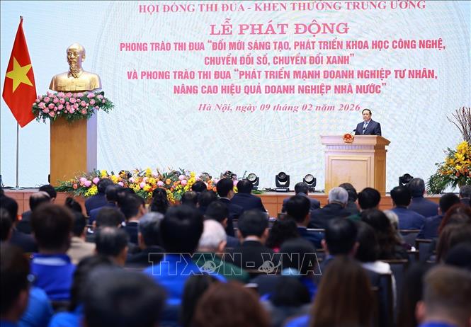 Thủ tướng Phạm Minh Chính phát động Phong trào thi đua “Đổi mới sáng tạo, phát triển khoa học, công nghệ, chuyển đổi số, chuyển đổi xanh” và Phong trào thi đua “Phát triển mạnh doanh nghiệp tư nhân, nâng cao hiệu quả doanh nghiệp nhà nước