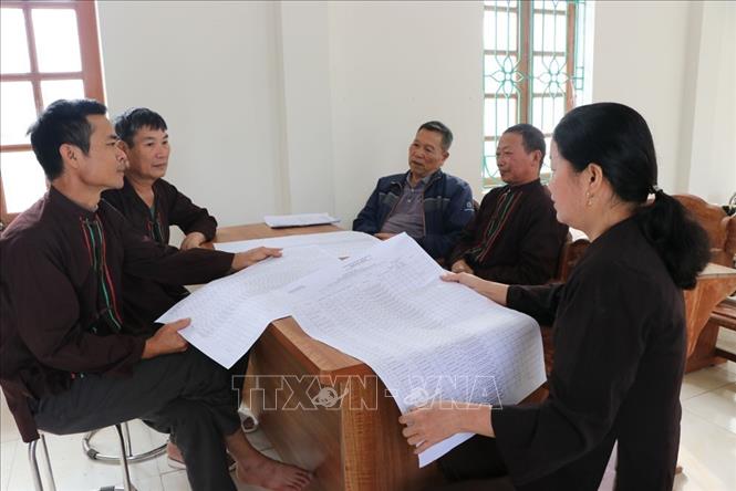 Tổ dân phố Chín Thượng, phường Nguyễn Trãi có 636 cử tri, sau khi thống kê những người làm ăn xa, hiện nay đã xác định được 557 cử tri sẽ đi bỏ phiếu tại khu vực bỏ phiếu số 3 đặt tại nhà văn hóa. Ảnh: Mạnh Minh – TTXVN