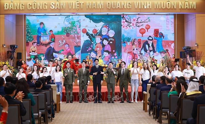 Prime Minister Pham Minh Chinh and his spouse host a banquet in Hanoi on February 9 evening for the diplomatic corps, ahead of the upcoming Lunar New Year. VNA Photo: Dương Giang