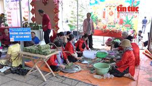 TP Hồ Chí Minh: Gần 100 đội thi tranh tài gói bánh Tét dâng cúng Quốc Tổ