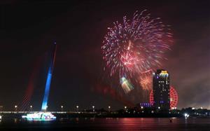 Rực sáng pháo hoa, gửi gắm ước vọng "mã đáo thành công" Xuân Bính Ngọ