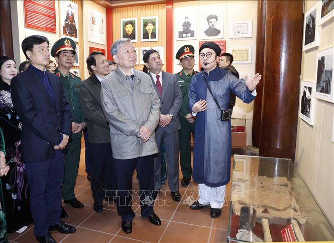 Tổng Bí thư Tô Lâm thăm Khu lưu niệm Tổng Bí thư Nguyễn Văn Cừ, tỉnh Bắc Ninh. Ảnh: Thống Nhất – TTXVN