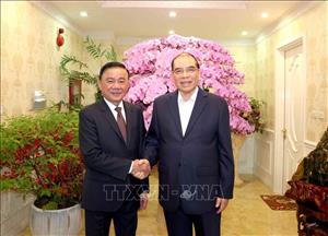 Thường trực Ban Bí thư Trần Cẩm Tú tri ân các đồng chí nguyên lãnh đạo Đảng, Nhà nước