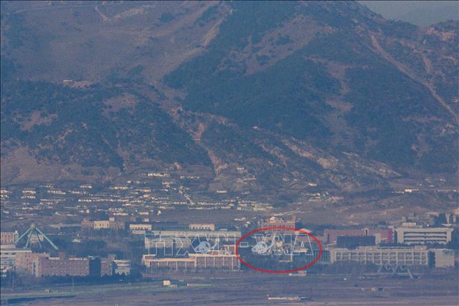 Trung tâm hỗ trợ (khoanh đỏ) do Hàn Quốc xây dựng ở Paju, từng là trung tâm hỗ trợ cho khu liên hợp công nghiệp chung ở Kaesong. Ảnh: Yonhap/TTXVN