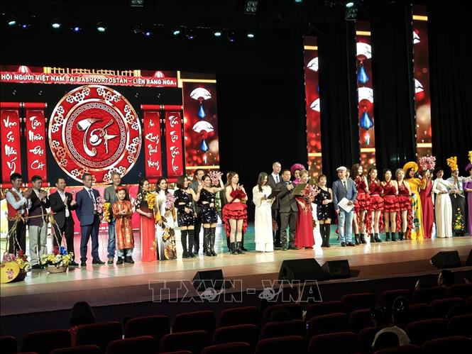 Lễ đón Tết Bính Ngọ tại Upha. Ảnh: Tâm Hằng - TTXVN tại LB Nga