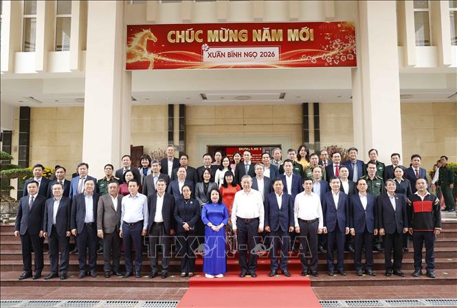 Tổng Bí thư Tô Lâm chúc Tết Đảng bộ, chính quyền và Nhân dân tỉnh Đắk Lắk. Ảnh: Thống Nhất – TTXVN