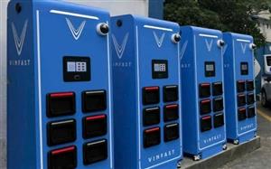 TP. Hồ Chí Minh công bố 52 vị trí lắp đặt tủ đổi pin xe máy điện trên vỉa hè