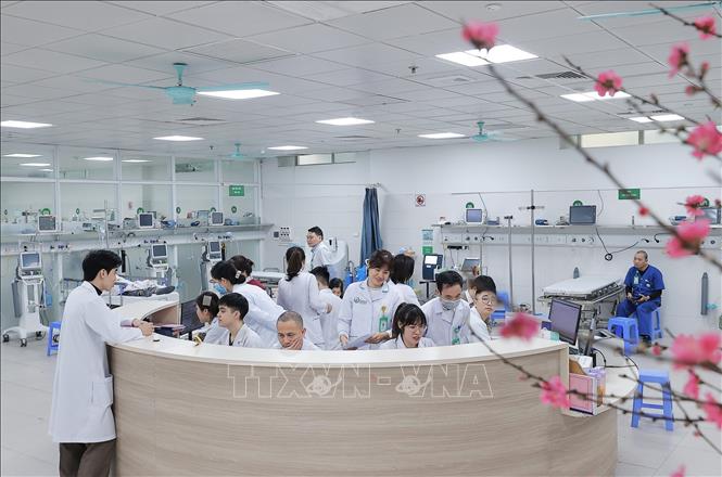  Tất cả các cơ sở khám bệnh, chữa bệnh có giường bệnh thực hiện báo cáo hằng ngày trong dịp nghỉ Tết. Ảnh: Minh Quyết - TTXVN