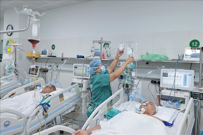 Phòng Hồi sức cấp cứu Bệnh viện Việt Đức những ngày cận Tết. Ảnh: Minh Quyết - TTXVN