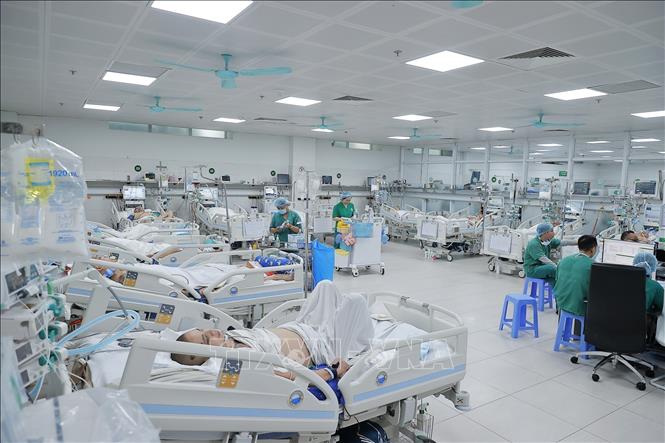 Phòng Hồi sức cấp cứu Bệnh viện Việt Đức những ngày cận Tết. Ảnh: Minh Quyết - TTXVN