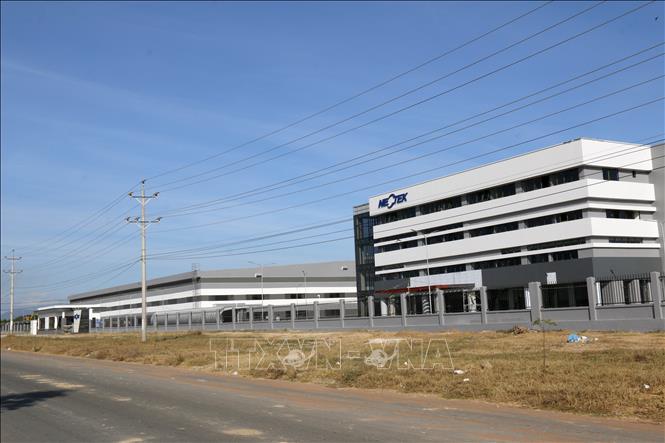 Khu công nghiệp Hàm Kiệm II (xã Hàm Kiệm) thu hút được 17 dự án đầu tư với tổng vốn đăng ký là 772 tỷ đồng và 185 triệu USD. Ảnh: Nguyễn Thanh - TTXVN