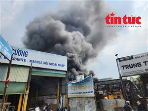 TP Hồ Chí Minh: Cháy lớn nhà dân ngày cận Tết