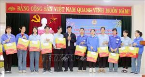 Chăm lo Tết cho công nhân, người lao động hoàn cảnh khó khăn
