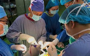 Cân não cứu sống cụ bà 83 tuổi đa chấn thương nặng do tai nạn sinh hoạt ngày cận Tết