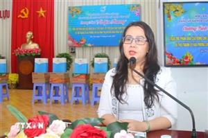 Tết Tây Đô: Nơi yêu thương hóa gửi vào quà tặng