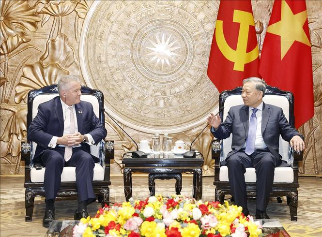 Tổng Bí thư Tô Lâm tiếp Trợ lý Ngoại trưởng Hoa Kỳ Michael George DeSombre. Ảnh: Thống Nhất – TTXVN