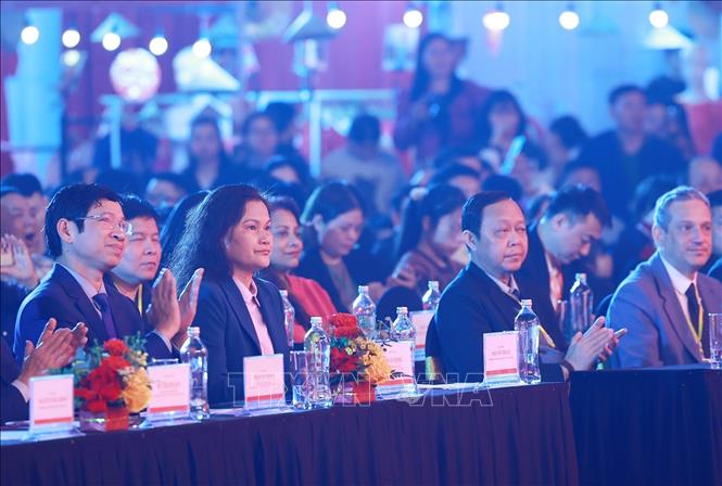 Các đại biểu dự Lễ bế mạc Hội chợ mùa Xuân lần thứ nhất - năm 2026. Ảnh: Dương Giang-TTXVN