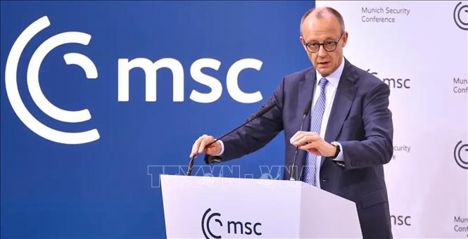 Thủ tướng Đức Friedrich Merz phát biểu tại Hội nghị an ninh Munich, ngày 13/2/2026. Ảnh: DW/TTXVN