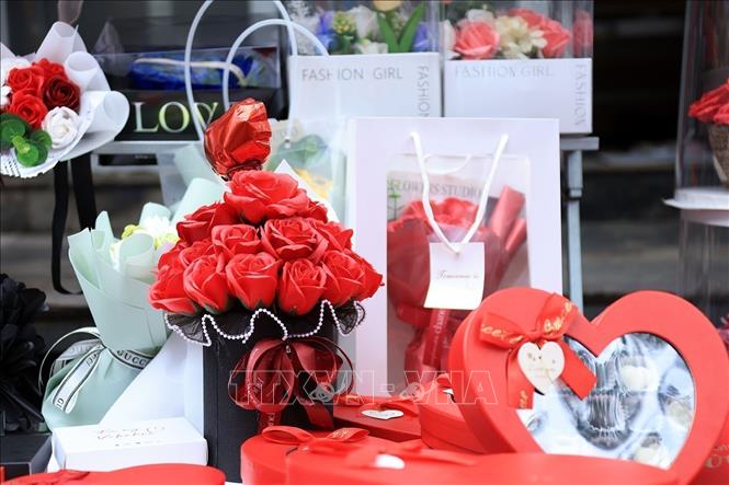 A gift set for Valentine's Day. VNA Photo