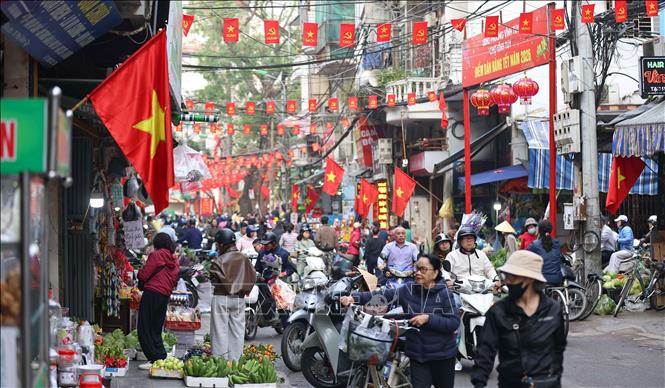 Không khí nhộn nhịp tại chợ Vĩnh Tuy, phường Vĩnh Tuy (Hà Nội). Ảnh: Thanh Tùng - TTXVN