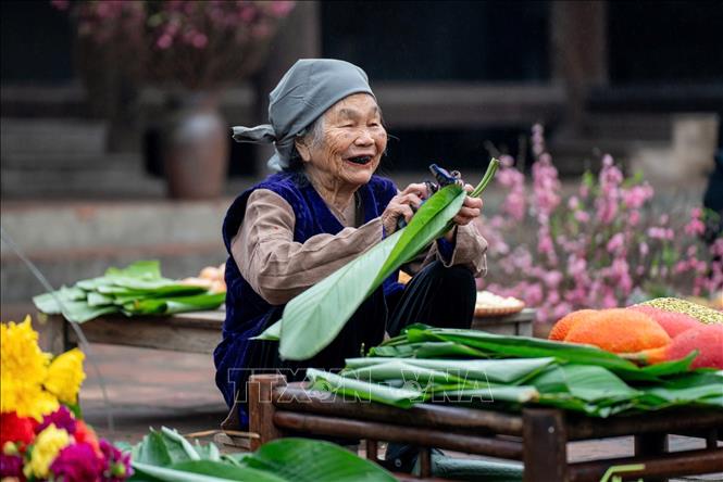 Chợ quê ngày Tết rộn ràng sắc Xuân. Ảnh: Khánh Hoà - TTXVN