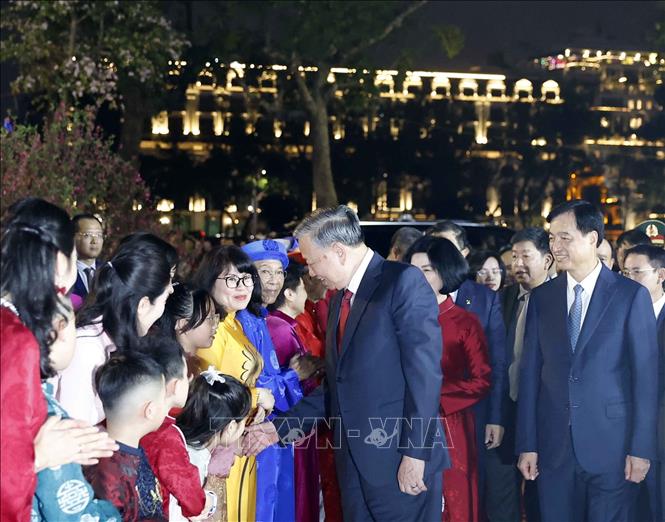 Tổng Bí thư Tô Lâm và đại biểu đại diện các tầng lớp nhân dân. Ảnh: Thống Nhất – TTXVN