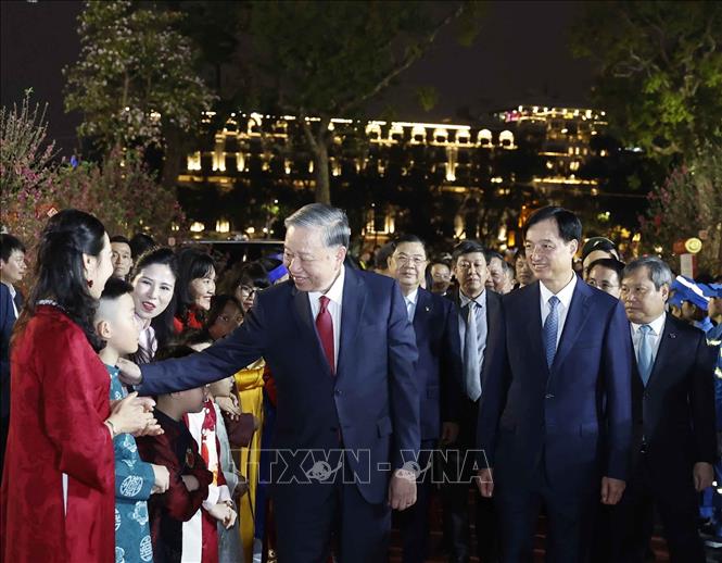 Tổng Bí thư Tô Lâm và đại biểu đại diện các tầng lớp nhân dân. Ảnh: Thống Nhất – TTXVN