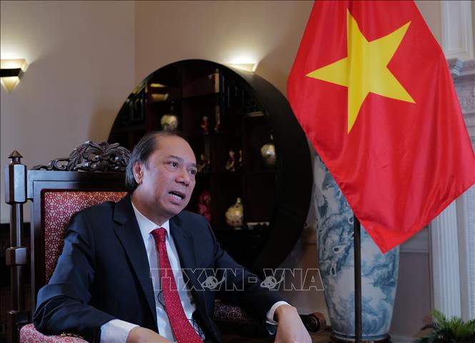 Đại sứ Việt Nam tại Hoa Kỳ Nguyễn Quốc Dũng trả lời phỏng vấn TTXVN về mục tiêu trọng tâm và thông điệp chính mà Tổng Bí thư Tô Lâm mang tới Hoa Kỳ trong chuyến công tác này. Ảnh: Hồng Nguyên - PV TTXVN tại Hoa Kỳ.