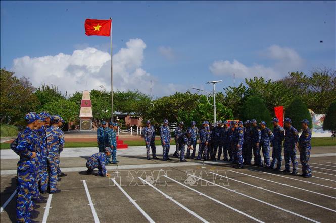 Các hoạt động văn hóa, văn nghệ ở Trường Sa ngày đầu năm Bính Ngọ 2026. Ảnh: TTXVN phát