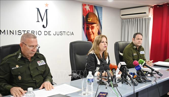 Bộ trưởng Tư pháp Cuba Rosabel Gamón Verde (giữa) nhấn mạnh Cuba không phải là quốc gia sản xuất, lưu trữ hay trung chuyển các loại ma túy đến các nước thứ ba. Ảnh: Việt Hùng - PV TTXVN tại Cuba