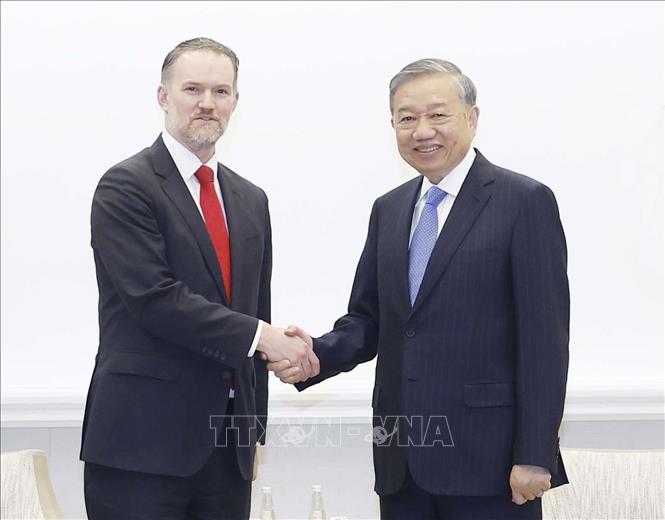 Tổng Bí thư Tô Lâm tiếp Trưởng đại diện Thương mại Hoa Kỳ Jamieson Greer. Ảnh: Thống Nhất – TTXVN