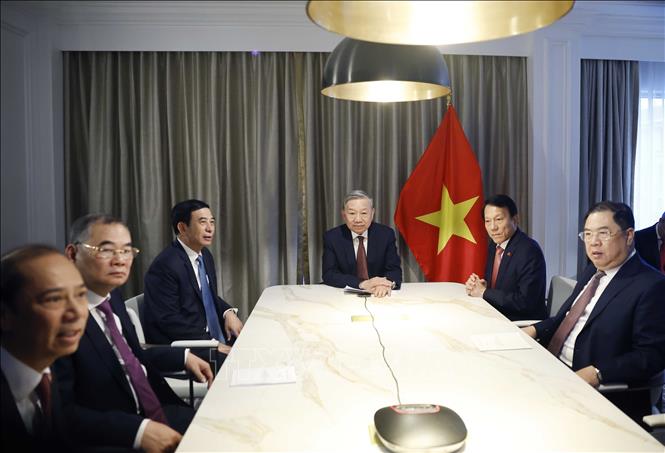 Party General Secretary To Lam holds phone talks with US former Senator Patrick Leahy. VNA Photo: Thống Nhất 