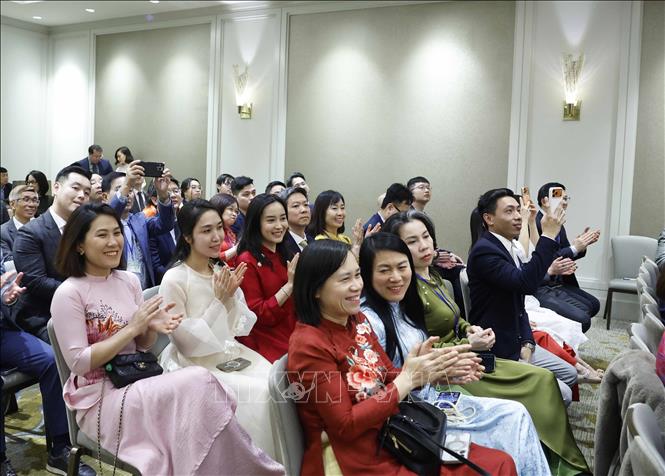 Các đại biểu tham dự buổi gặp mặt. Ảnh: Thống Nhất – TTXVN