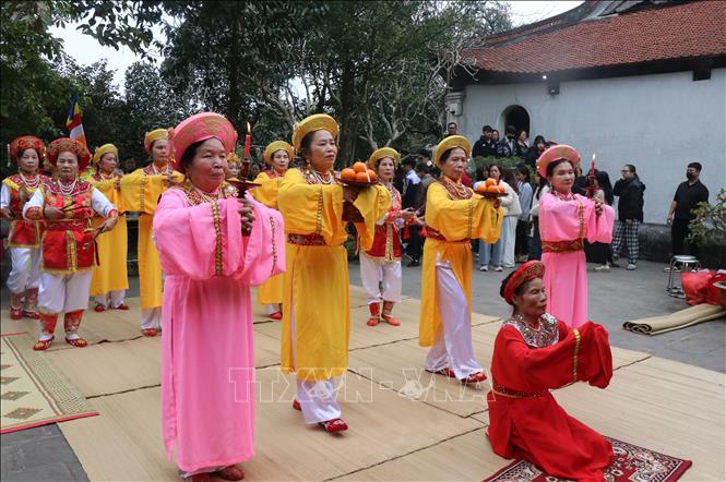 Các đội Tế lễ tham gia lễ hội. Ảnh: Thanh Thương - TTXVN